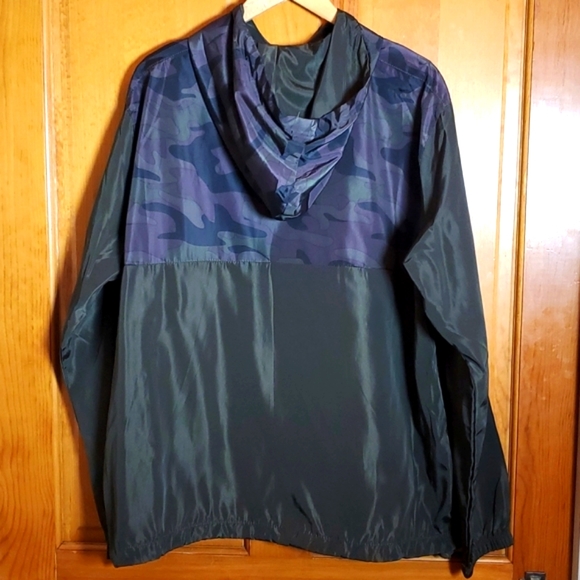 BEAUTIFUL GIANT XL GREEN & CAMO WIND/RAIN JACKET - Picture 2 of 4
